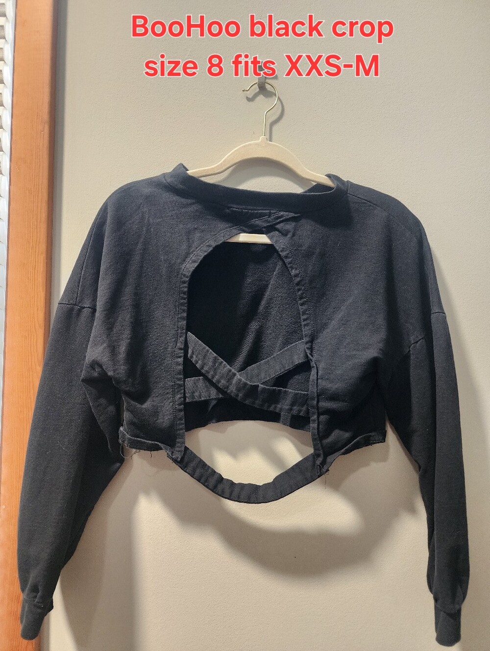 Boohoo Black Cropped Long-Sleeve Top with Open Back Straps